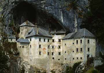 Predjamski grad, Postojna